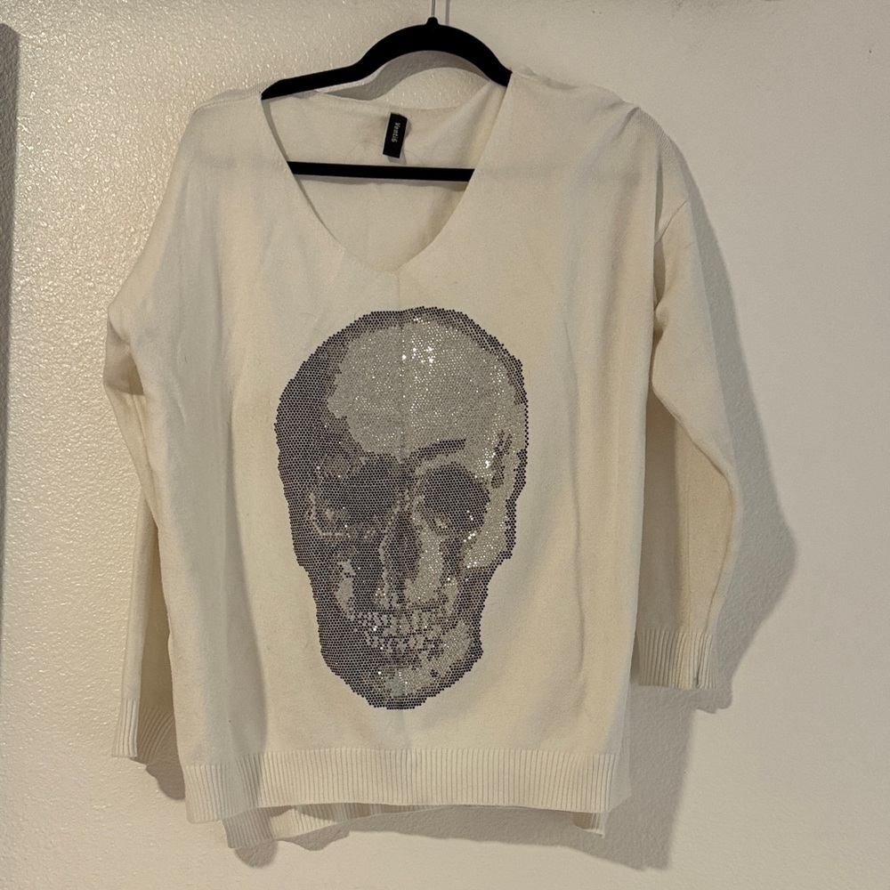 Chic V-Neck Sweater with Skull Design